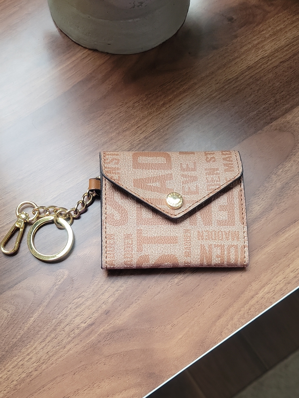Steve Madden Tan Logo Card Holder Keychain Wallet